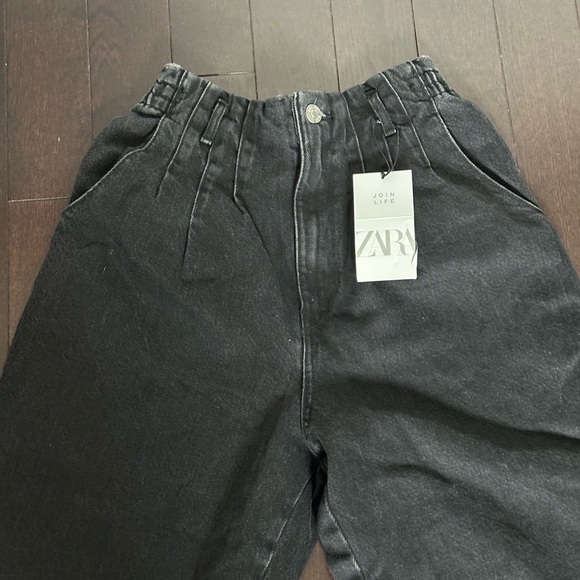 BNWT Zara Black Denim Paperbag High Waisted Jeans | Size 4 | 100% Organic Cotton - Picture 5 of 16